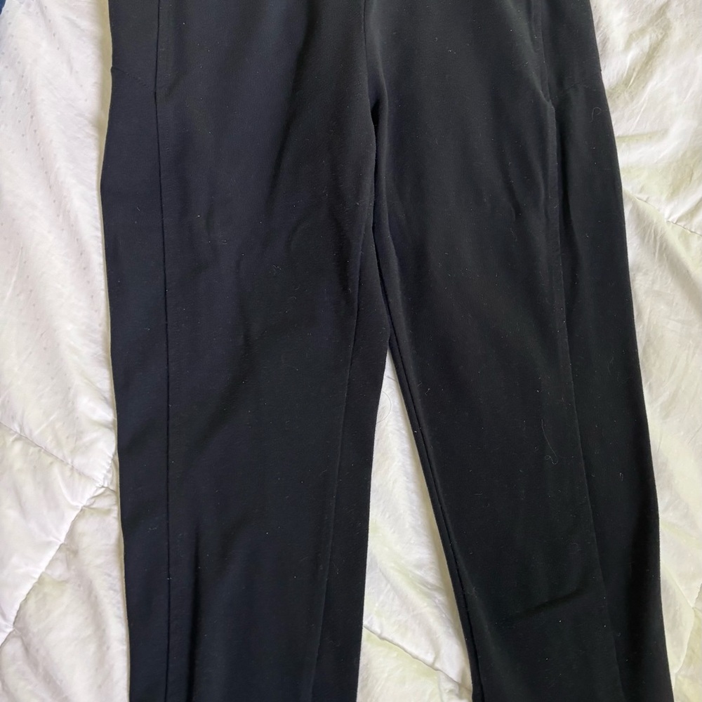 Talbots Black Leggings Sleek Comfortable Style. (DISCOUNT 3/$20 item)